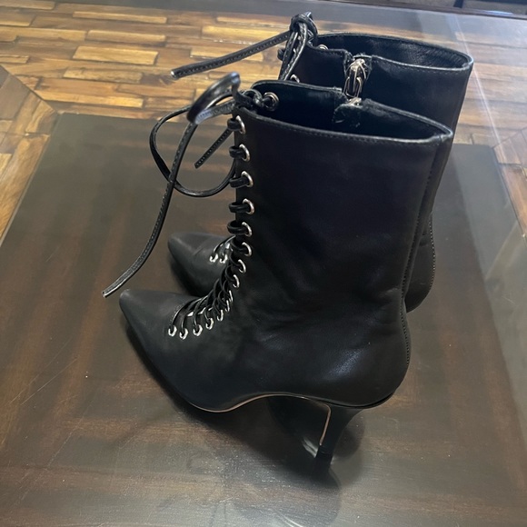 - Raye Tyler Black Leather Pointed Toe Lace Up Ankle Booties Size 6.5 - Picture 8 of 12